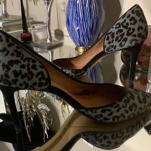 HALOGEN leopard print pumps - Size 7